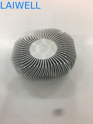 Custom CNC Metal Stamping Aluminium Heat Dissipation Radiator voor Computer Cooler Directe levering in DongGuan