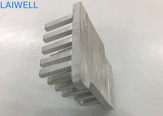 CNC van de stempelpers Metaal het Stempelen Aluminium die Delen Elektronische Radiator machinaal bewerken