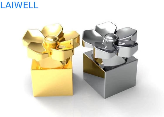 Moderne mode luxe zilver elektronische plating metaal gietgiet zink legering parfum fles doppen met laser gegraveerd logo