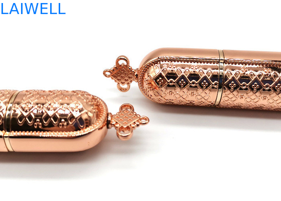 OEM Zinklegeringsmetalen die gieten Lipstick tube met Chinese knoop ontwerp voor high-end schoonheidsproducten